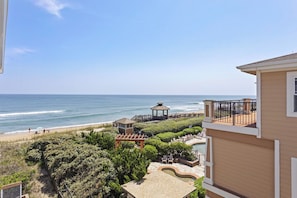 Castle Rock is your premier oceanfront retreat in Kill Devil Hills!