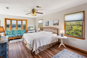 Get some sleep in the premier Top-Level King Master Bedroom!
