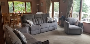 comfortable living room w/deck access