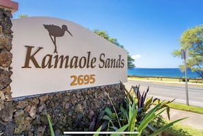Kamaole Sands sign from S Kihei Rd