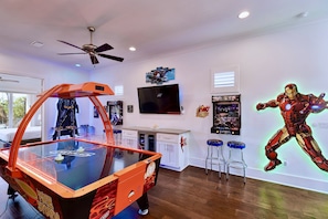 3rd Floor - Game room