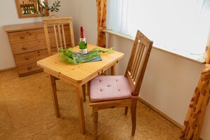 Ferienwohnung Hopfenkorb (80qm) mit Balkon-Schlafzimmer Doppelbett