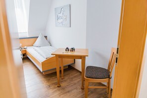 Ferienwohnung Scheermühle (65qm) mit Balkon-Schlafzimmer Einzelbetten