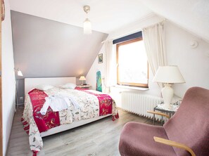 1. Schlafzimmer