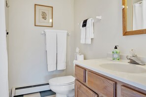 bathroom with jetted tub