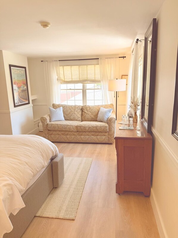 Queen Bed with Sofabed
