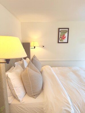 Queen Bed
