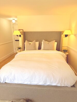 Queen Bed
