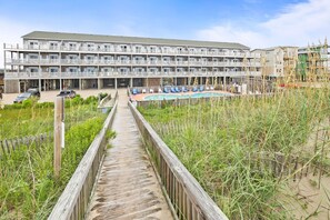 Surf-or-Sound-Realty-974-Margaritavilla-Walkway-1