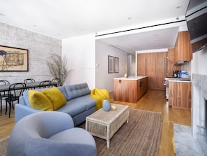 Living room & kitchen