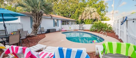 Private Pool, Fenced and in Front yard. Pool Heat Available