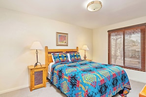 Primary Bedroom with 1 Queen Bed