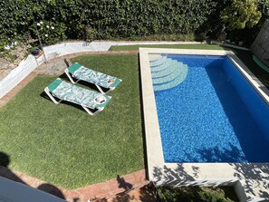 Large completely private 6 meter pool.