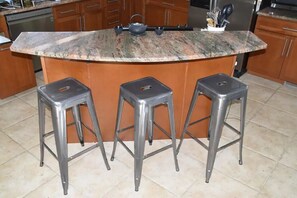 Kitchen Bar Stool Countertop