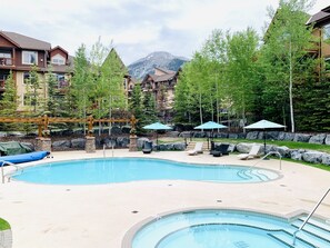 Heated Pool & Hot Tub