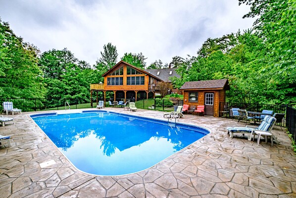 Pool