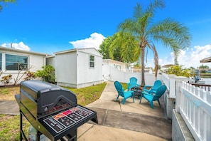 Enjoy your barbeque or steak since we have a grill ready for you guys to use in this spacious backyard! If you like what you see, send us an inquiry!