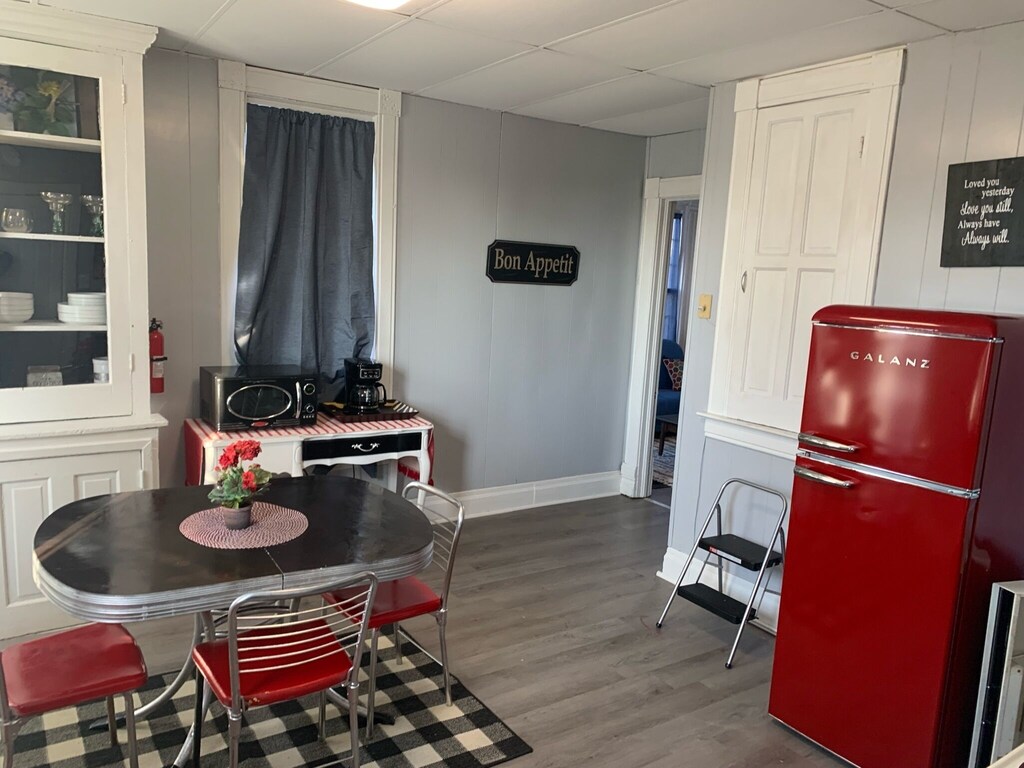 Wallace Park, Canton Vacation Rentals condo and apartment rentals