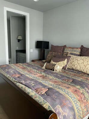 Upstairs King Suite