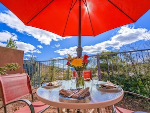 Dedicated fenced yard and outdoor dining. Great sun exposure and amazing sunsets