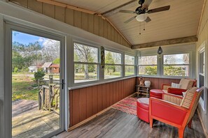 Sunroom | Single-Story Home w/ Ramp Access