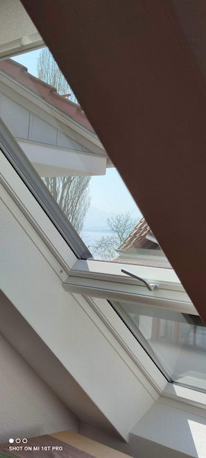 1 1/2 Zimmer Apartment mit seitlicher Seeblick-Seeblick
