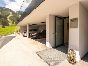 Möbel, Eigentum, Tabelle, Cabinetry, Stuhl, Holz, Gebäude, Beleuchtung, Countertop, Interior Design