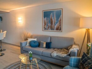 Möbel, Couch, Tabelle, Blau, Azurblau, Bilderrahmen, Beleuchtung, Wohnzimmer, Lampe, Studio Couch