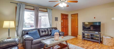 Shell Knob Vacation Rental | 3BR | 2BA | Steps Required | 1,152 Sq Ft