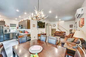 Dining Table | Dishware & Flatware | 1st Floor