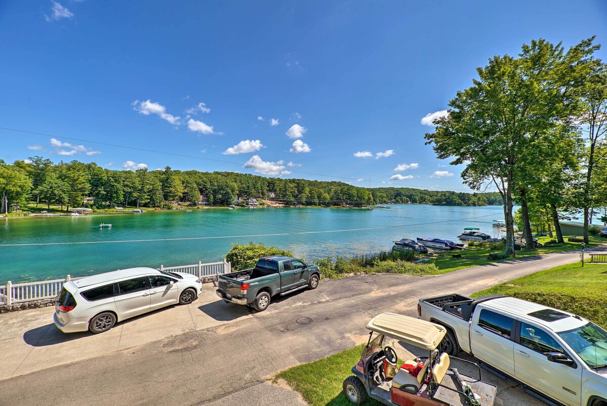 Lakefront Newaygo Home – Private Dock, Kayaks