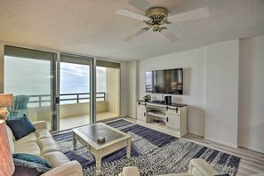 Living Room | Central A/C & Heating | Free WiFi | Cable TV | Balcony Access