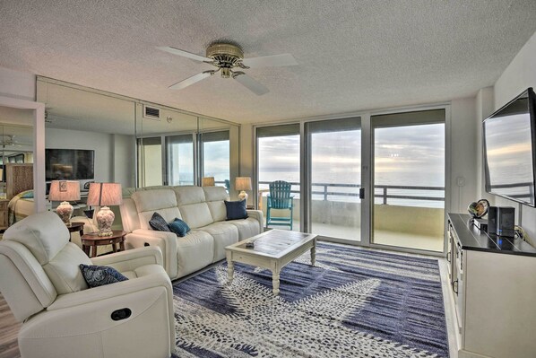 Daytona Beach Shores Vacation Rental | 2BR | 2BA | Step-Free Access