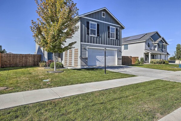 Nampa Vacation Rental | 3BR | 2.5BA | 1 Step Required for Entry | 1,750 Sq Ft