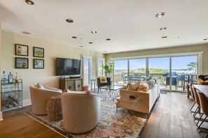 ,Living Area,