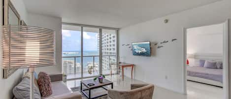 Our living area, great view to the ocean and the city! Hi tech Television, 4 K