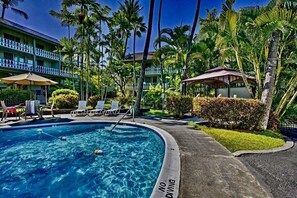 Resort, Hotel, Building, Pool, Water