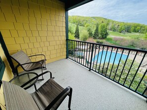 Private deck with amazing mtn views