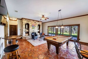 Spielezimmer