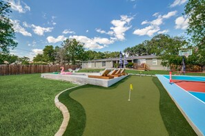 Brand new (2024) installed putting green complete with two holes!