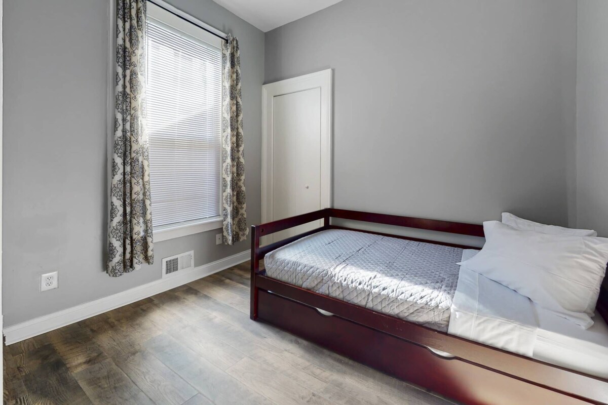 Charming New Haven Retreat – Near Yale, Local Hotspots