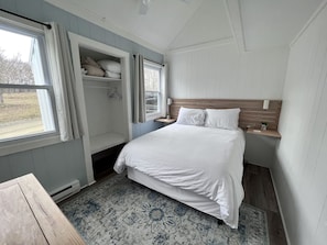 1st floor bedroom with full bed