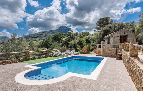 pool