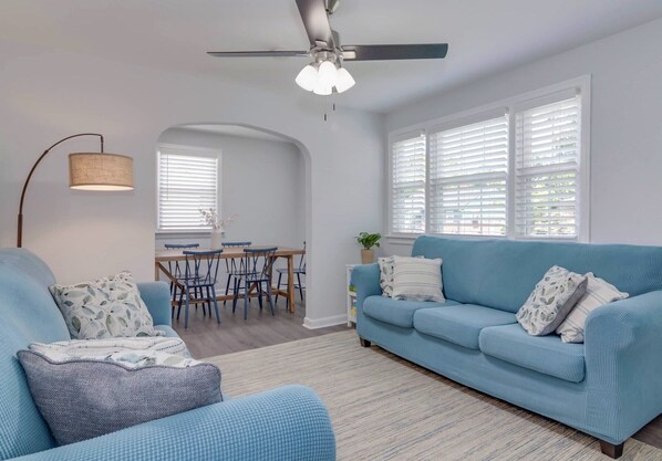 Welcome to Wayland Beach Cottage!