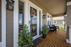 Front Porch - Top Level