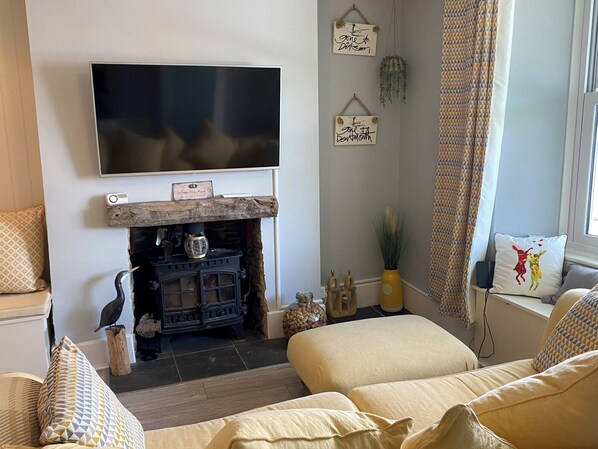 Living area | Riverdene, Higher Street