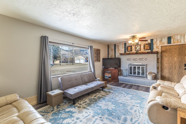 Main Living Space with electric fireplace