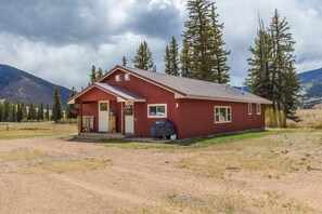 Creede Vacation Rental Home