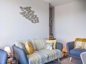 Living area | Helen’s View, Torpoint