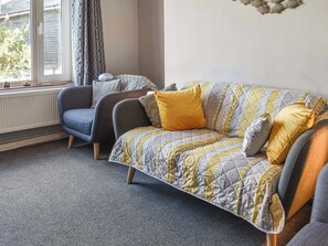 Living area | Helen’s View, Torpoint